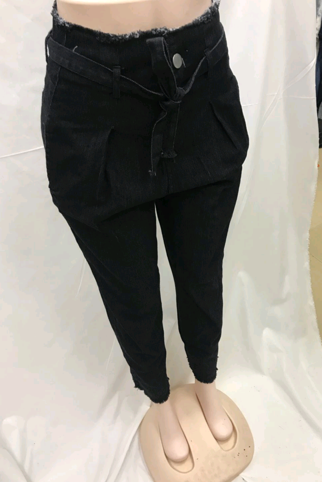 High-Waisted Black Frayed Denim Jeans for Women up to 3XL