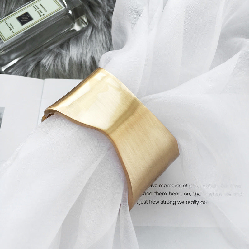 Trendy Wide-Band Minimalist Bracelet