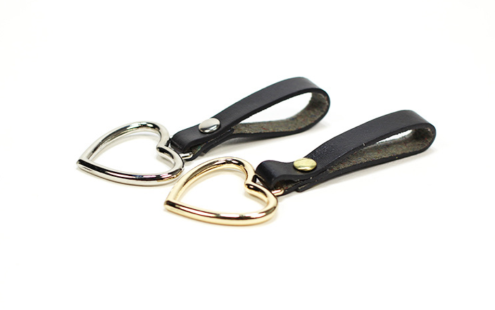 Chic Heart Pin Women's Belt