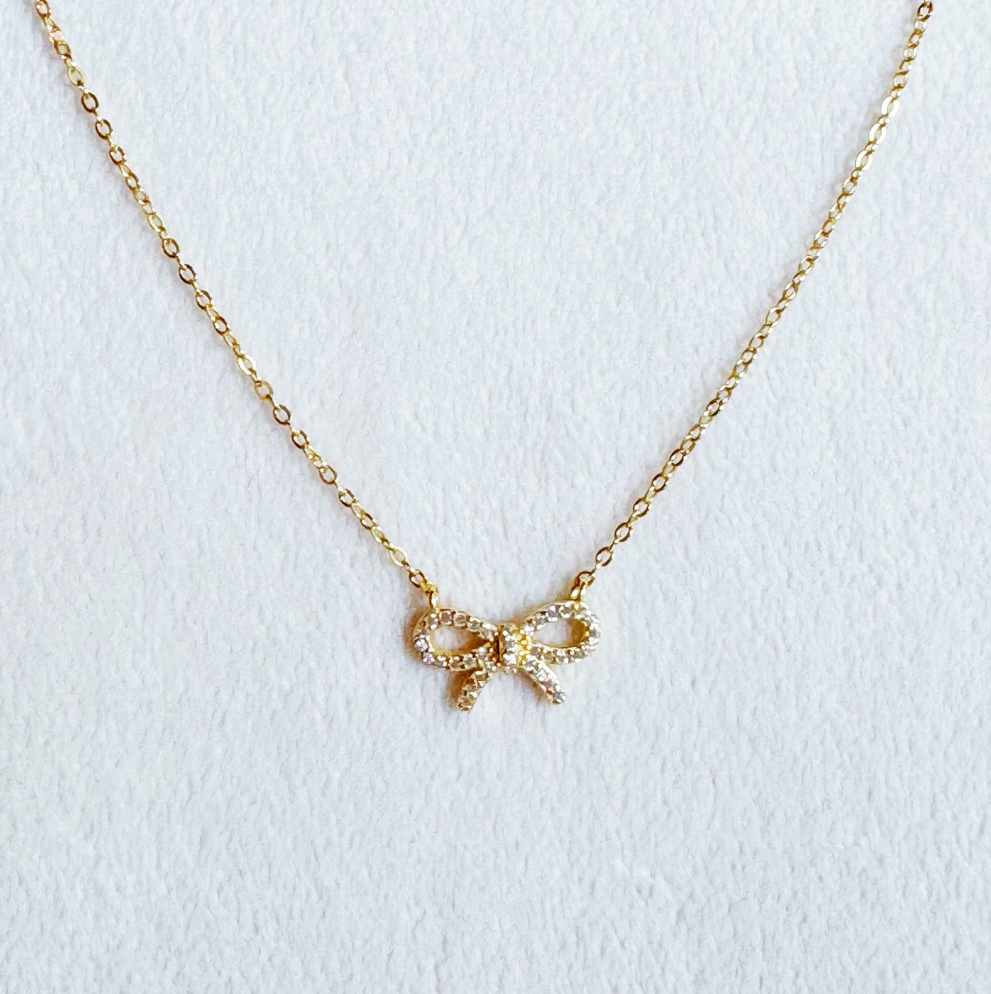 Shine Classy Gold Bow Necklace