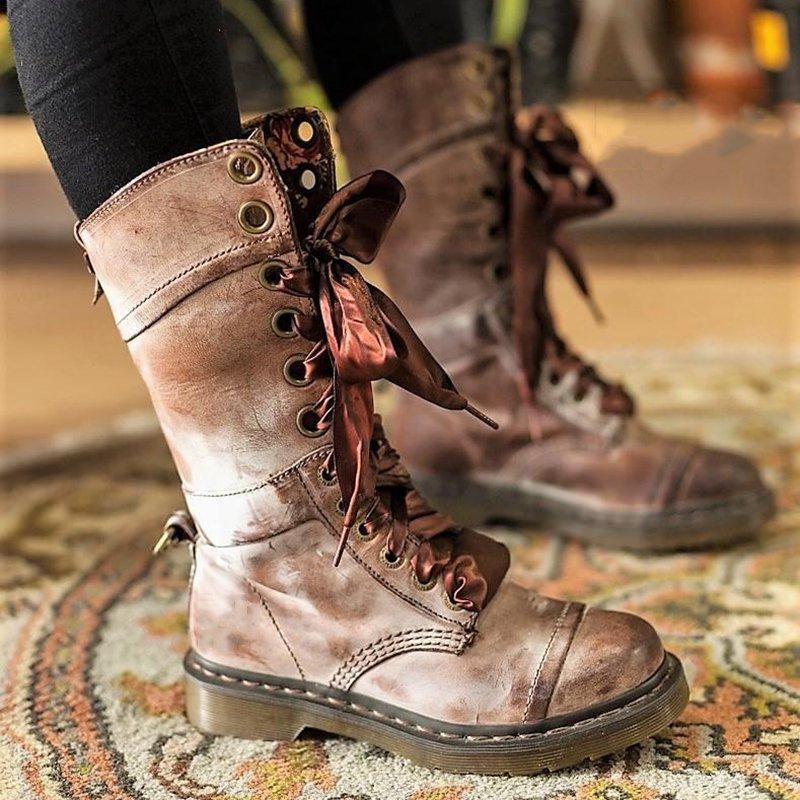 Vintage Round Toe Flat  Boots with Lace-Up Design