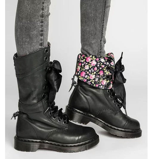 Vintage Round Toe Flat  Boots with Lace-Up Design